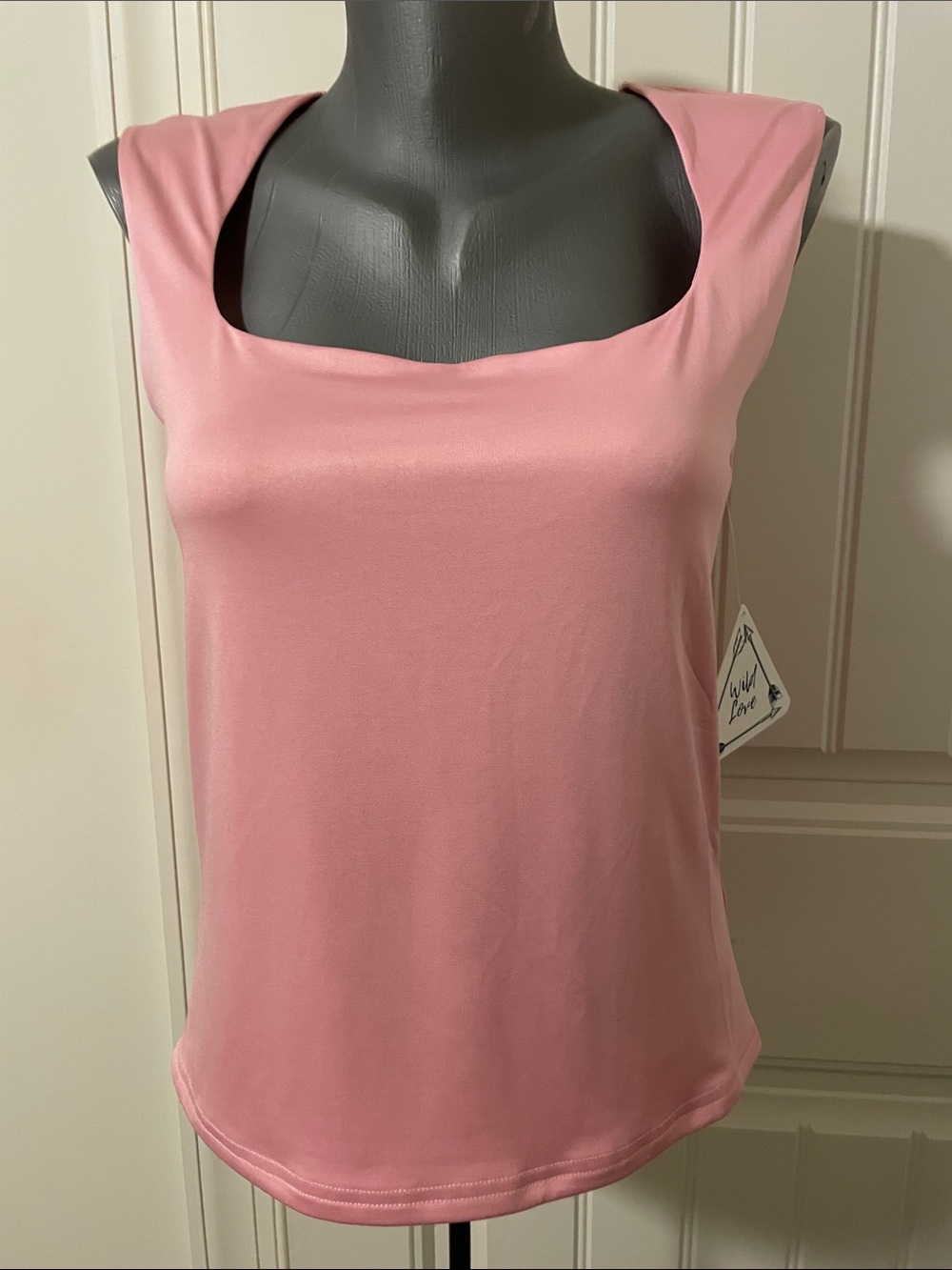 Sleeveless Square-Neck Tank Top in Soft Pink